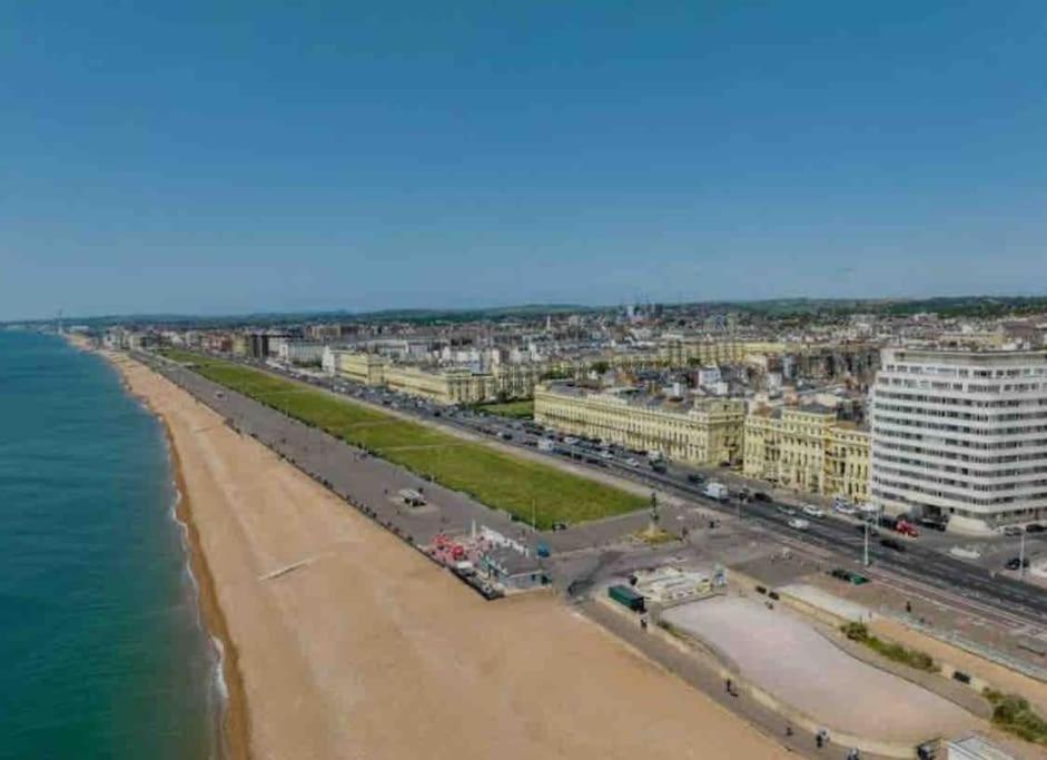 Regency Grade II Listed Townhouse By Centre And Beach Brighton Exterior photo