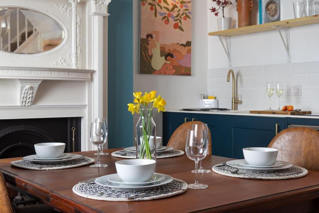 Regency Grade II Listed Townhouse By Centre And Beach Brighton Exterior photo