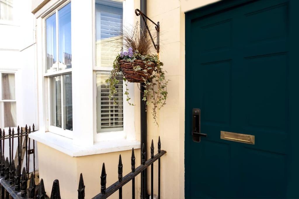 Regency Grade II Listed Townhouse By Centre And Beach Brighton Exterior photo